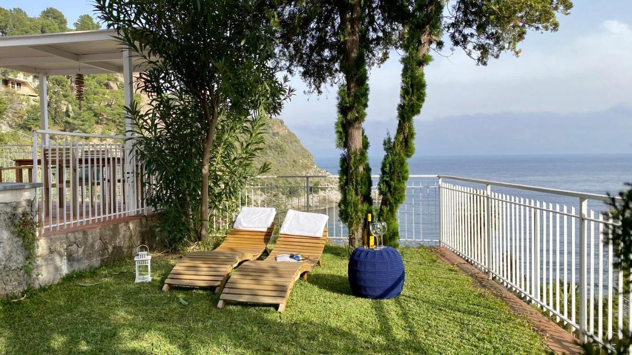 Paradisea Taormina Luaran gambar