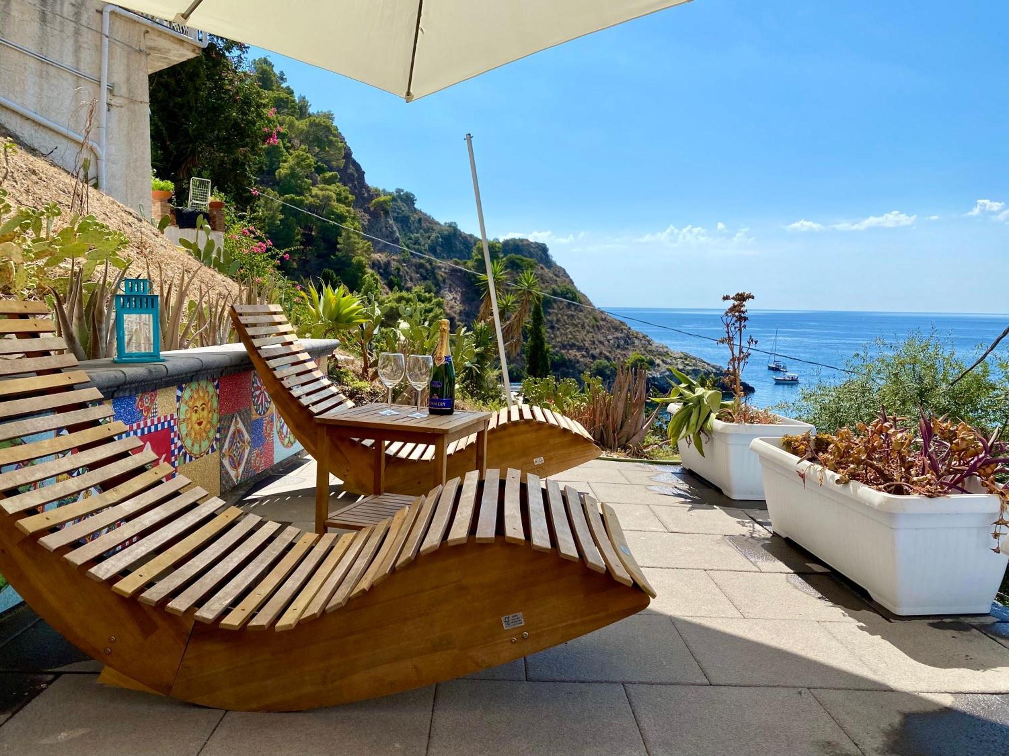 Paradisea Taormina Luaran gambar