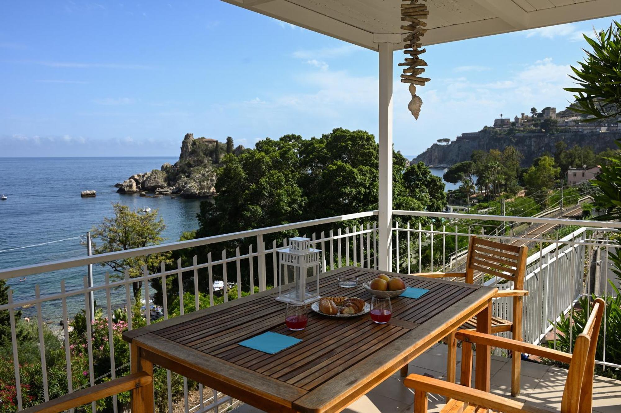 Paradisea Taormina Luaran gambar